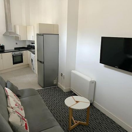 Modern 1 Bed Apartment In Salford Manchester Eksteriør bilde
