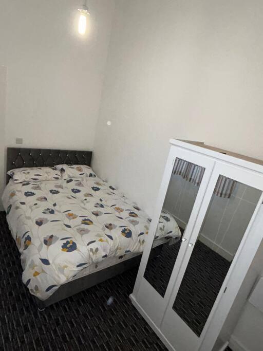 Modern 1 Bed Apartment In Salford Manchester Eksteriør bilde