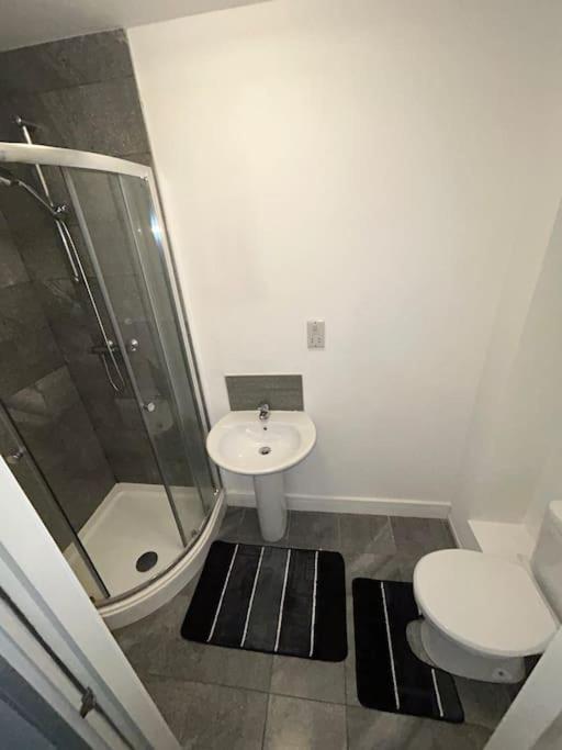 Modern 1 Bed Apartment In Salford Manchester Eksteriør bilde